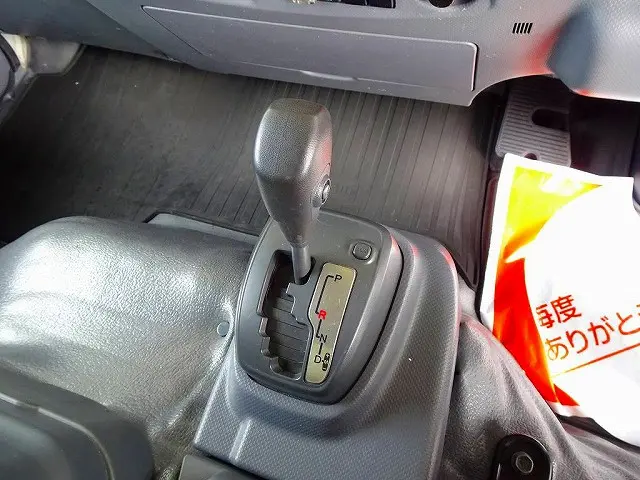 フロアAT　2ペダル|いすゞ エルフ TPG-NPR85YN(2WD)の写真15