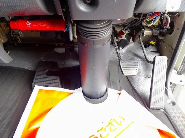 フロアAT　2ペダル|いすゞ エルフ TPG-NPR85YN(2WD)の写真16