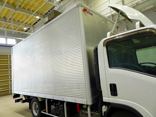 荷台内寸：486×206×221　リア上部跳ね上げ式　左サイドスライドドア　ラッシングレール2段(60cm/120cm)　荷室蛍光灯2個　フルゲート 1,000kg付|いすゞ エルフ TPG-NPR85YN(2WD)の写真26