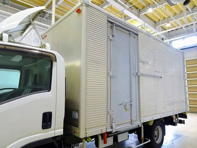 いすゞ エルフ TPG-NPR85YN(2WD)の写真27