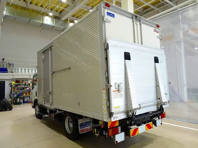 お問合せ管理No.F369　H28 エルフ 4t 高床 ワイドロング アルミバン マルチゲート付|いすゞ エルフ TPG-NPR85YN(2WD)の写真4