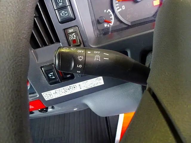 いすゞ エルフ TPG-NPR85YN(2WD)の写真18