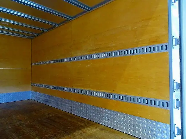 荷台内寸：447×206×215　リア観音扉/90度ストッパー付　左サイドスライドドア(191cm/100cm)　ラッシング2段(54cm/126cm)　荷室LED灯2個　マルチPG/1,000kg付|いすゞ エルフ TPG-NPR85YN(2WD)の写真27