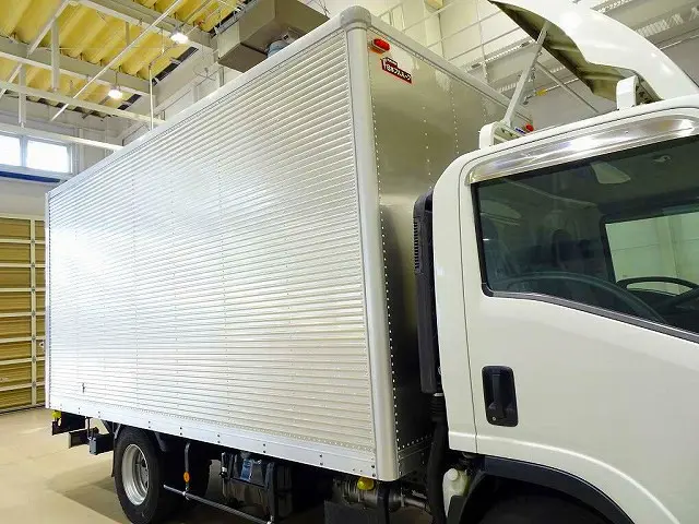 エアディフレクター|いすゞ エルフ TPG-NPR85YN(2WD)の写真28