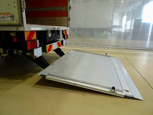 マルチゲート　1,000kg　極東開発/G21001P-B3MRA2　リモコン付　長：155cm　幅：212cm/有効幅：198cm　PGカートストッパー/サイドガード付　左シャシリアPGスイッチ|いすゞ エルフ TPG-NPR85YN(2WD)の写真33