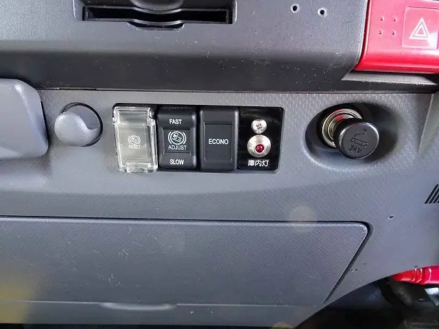 いすゞ エルフ TPG-NPR85YN(2WD)の写真12