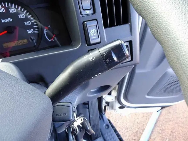 いすゞ エルフ TPG-NPR85YN(2WD)の写真17