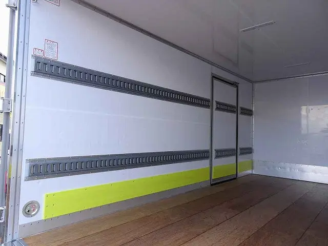 いすゞ エルフ TPG-NPR85YN(2WD)の写真22