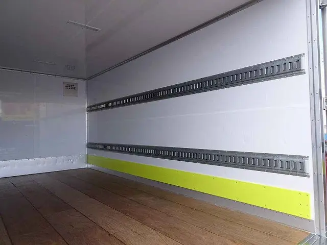 いすゞ エルフ TPG-NPR85YN(2WD)の写真23