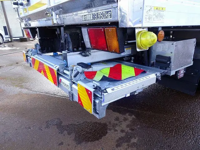 いすゞ エルフ TPG-NPR85YN(2WD)の写真27