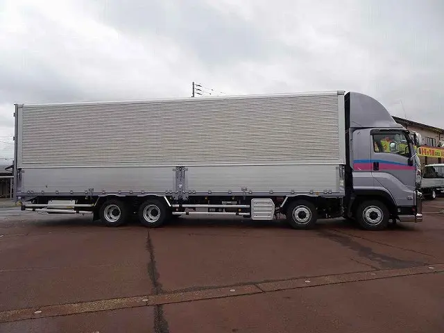 いすゞ ギガ QKG-CYJ77BA(8x4)の写真26