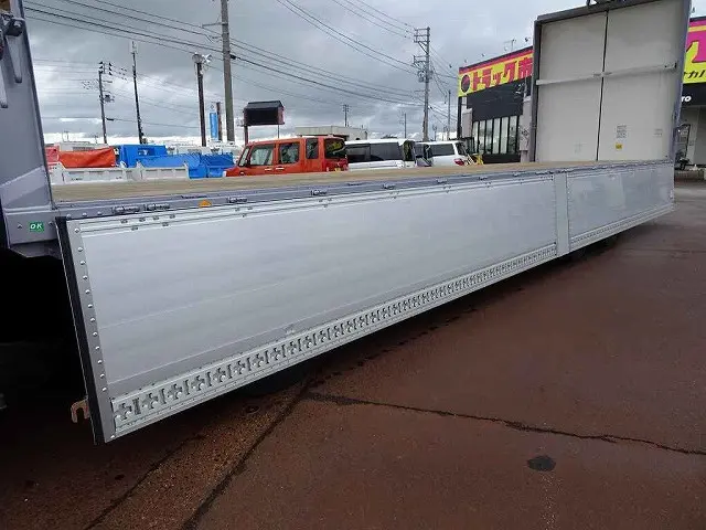 いすゞ ギガ QKG-CYJ77BA(8x4)の写真34