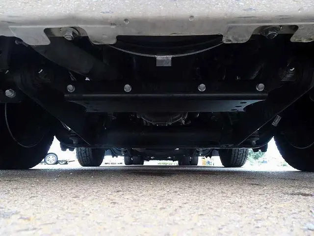 いすゞ ギガ QKG-CYJ77BA(8x4)の写真43