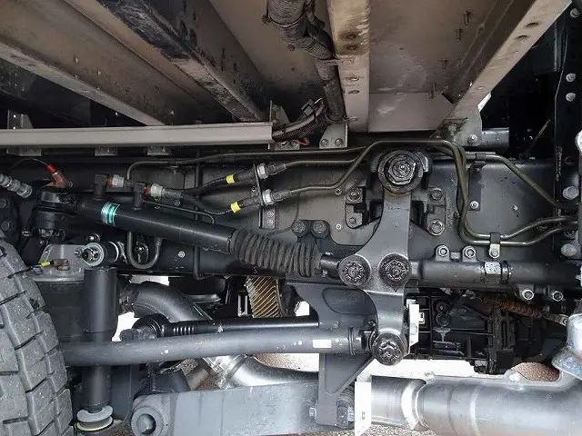 いすゞ ギガ QKG-CYJ77BA(8x4)の写真44