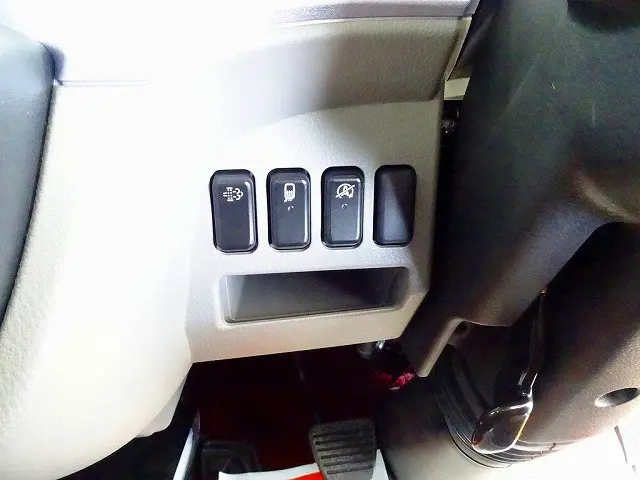 三菱 キャンター 2RG-FBAV0(2WD)の写真12
