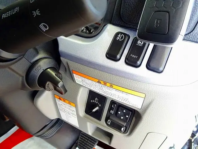 三菱 キャンター 2RG-FBAV0(2WD)の写真16