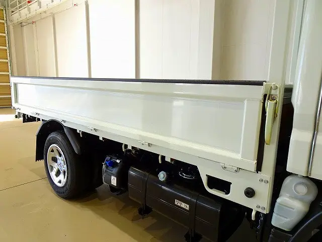 三菱 キャンター 2RG-FBAV0(2WD)の写真20