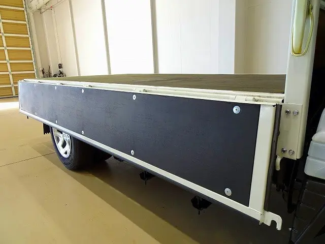 三菱 キャンター 2RG-FBAV0(2WD)の写真24