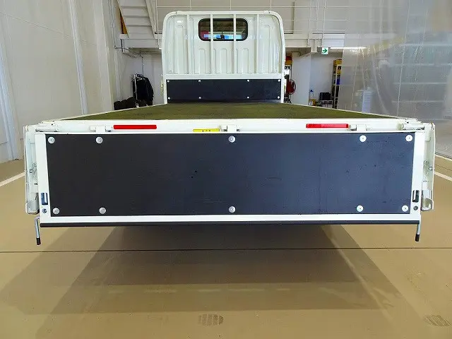 三菱 キャンター 2RG-FBAV0(2WD)の写真28