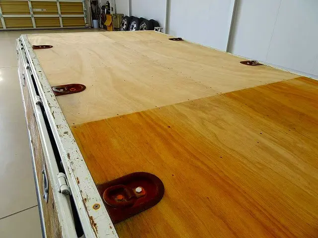 いすゞ エルフ TRG-NLR85AR(2WD)の写真30