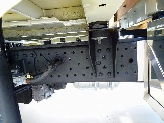 いすゞ エルフ TRG-NLR85AR(2WD)の写真40