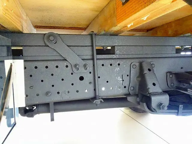 いすゞ エルフ TRG-NLR85AR(2WD)の写真42