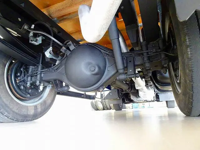 いすゞ エルフ TRG-NLR85AR(2WD)の写真44