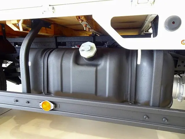 いすゞ エルフ TRG-NLR85AR(2WD)の写真47