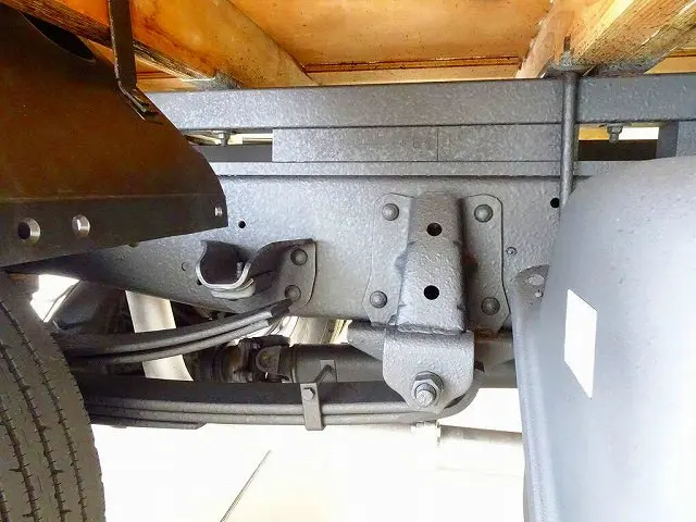 いすゞ エルフ TRG-NLR85AR(2WD)の写真48