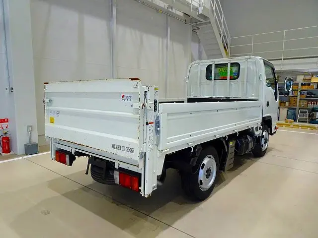 お問合せ管理No.D127　H30 エルフ 1.5t 4WD(切替式) FFL Sタイヤ 垂直P/G付|いすゞ エルフ TRG-NHS85A(4WD)の写真3