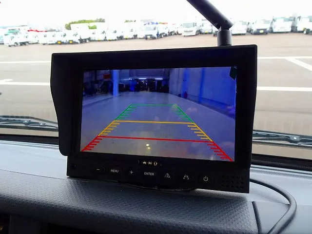 いすゞ エルフ TRG-NHS85A(4WD)の写真12