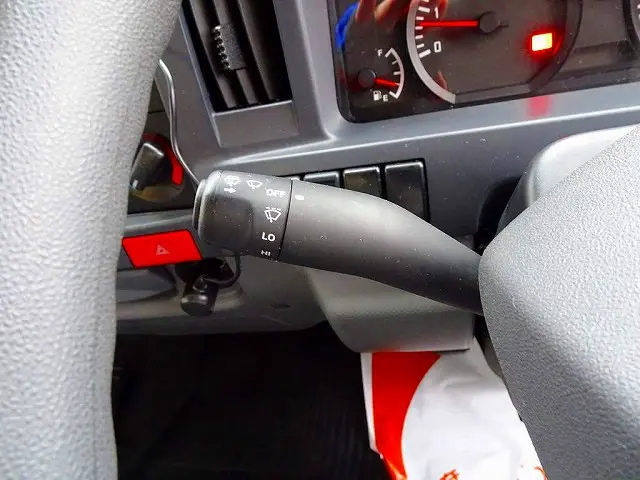 いすゞ エルフ TRG-NHS85A(4WD)の写真16