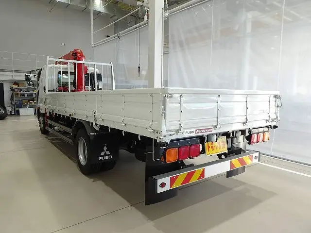 お問合せ管理No.E608 R6 ファイター 7.8t 増トン 標準ベッド付 ユニック4段クレーン付 240ps 未使用車|三菱 ファイター 2KG-FK62FZ(2WD)の写真4