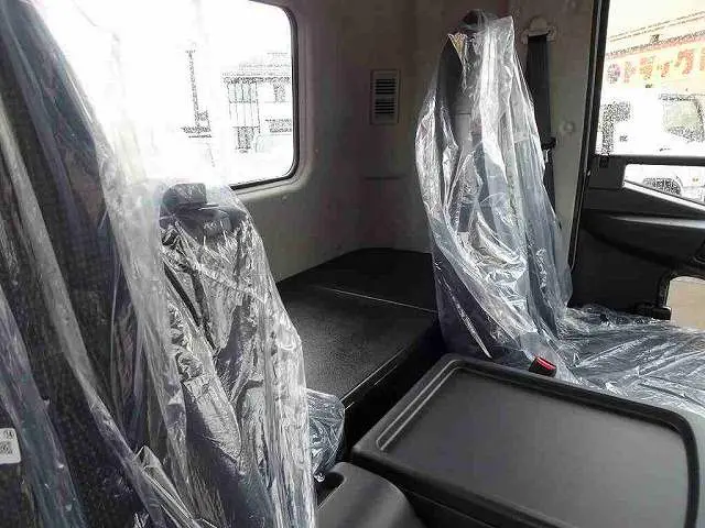 三菱 ファイター 2KG-FK62FZ(2WD)の写真7