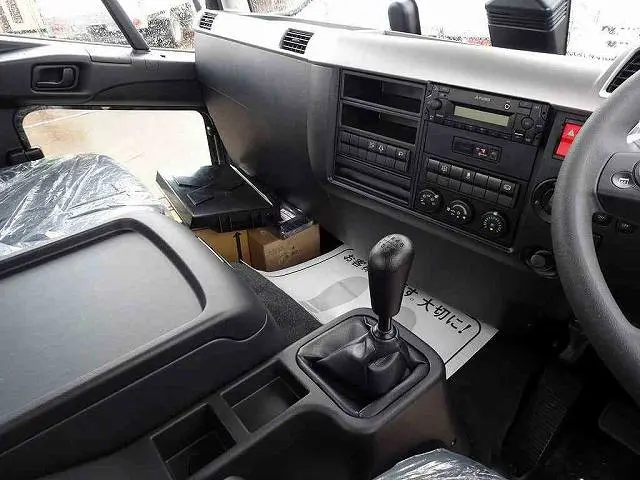 三菱 ファイター 2KG-FK62FZ(2WD)の写真11