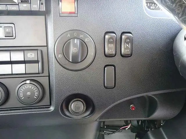 三菱 ファイター 2KG-FK62FZ(2WD)の写真15