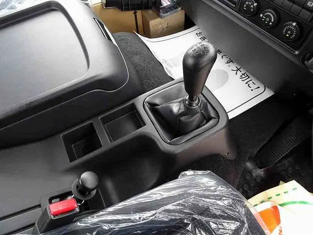 三菱 ファイター 2KG-FK62FZ(2WD)の写真17