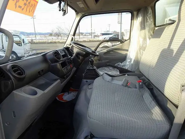 トヨタ ダイナ TKG-XZU675(4WD)の写真8