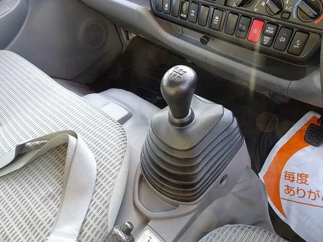 トヨタ ダイナ TKG-XZU675(4WD)の写真14