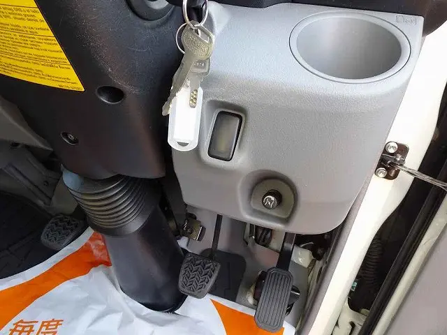 トヨタ ダイナ TKG-XZU675(4WD)の写真16