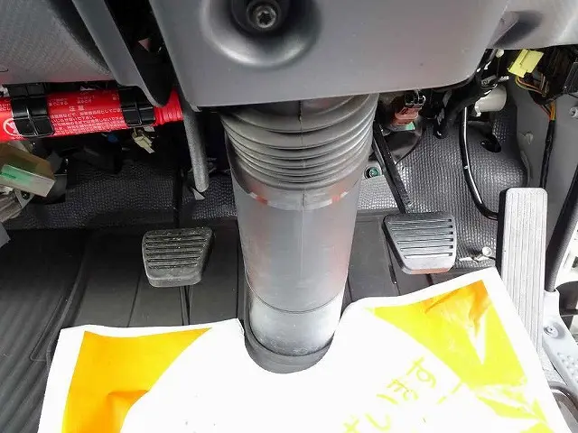 いすゞ エルフ TRG-NJR85A(2WD)の写真15