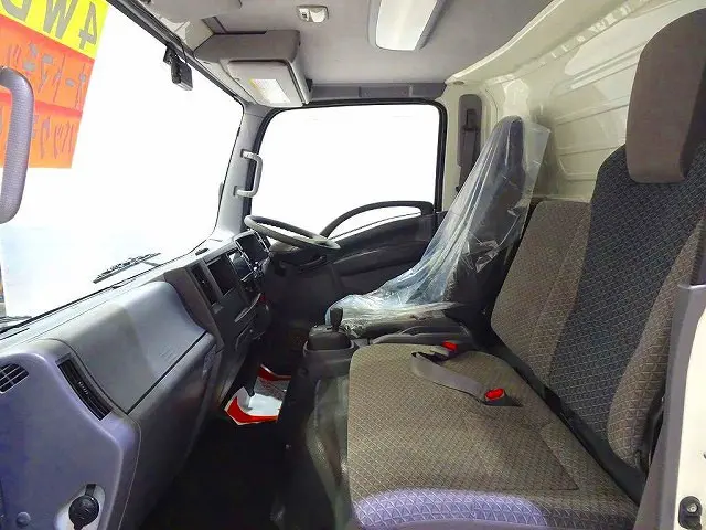 いすゞ エルフ TPG-NPS85AN(4WD)の写真8