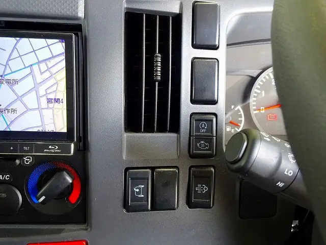 いすゞ エルフ TPG-NPS85AN(4WD)の写真11