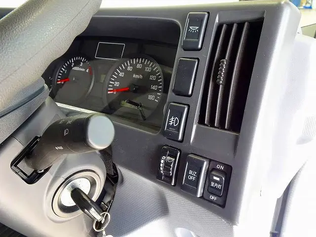 いすゞ エルフ TPG-NPS85AN(4WD)の写真21