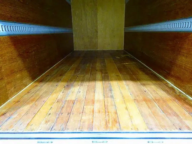 いすゞ エルフ TPG-NPS85AN(4WD)の写真26