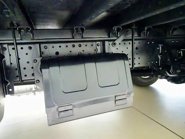 いすゞ エルフ TPG-NPS85AN(4WD)の写真40