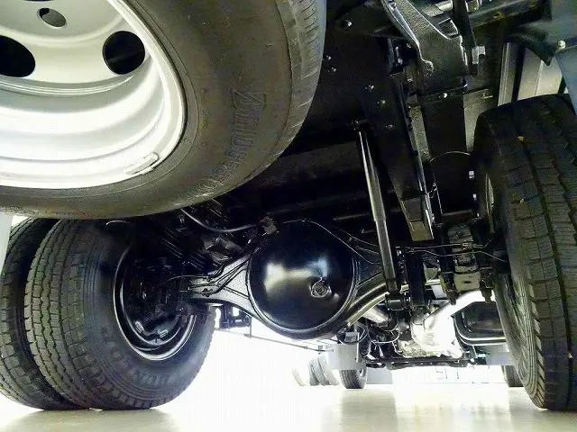 いすゞ エルフ TPG-NPS85AN(4WD)の写真42