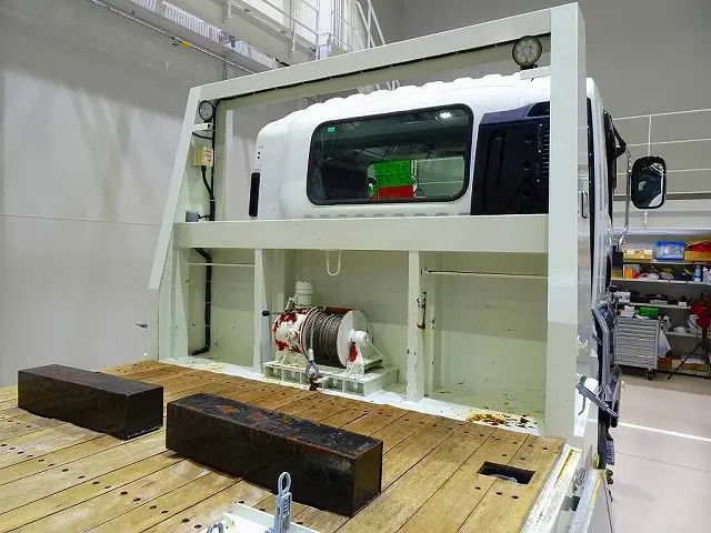 鳥居左右作業灯　ウインチ付|いすゞ ギガ 2PG-CYH77C(8x4)の写真22