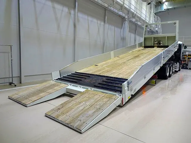 お問合せ管理No.J218　H31 ギガ 12.2t 4軸 セーフティローダー 380ps|いすゞ ギガ 2PG-CYH77C(8x4)の写真31