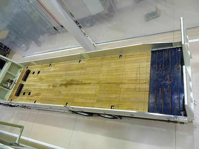 ☆ルームクリーニング&外装仕上げ済み☆|いすゞ ギガ 2PG-CYH77C(8x4)の写真36